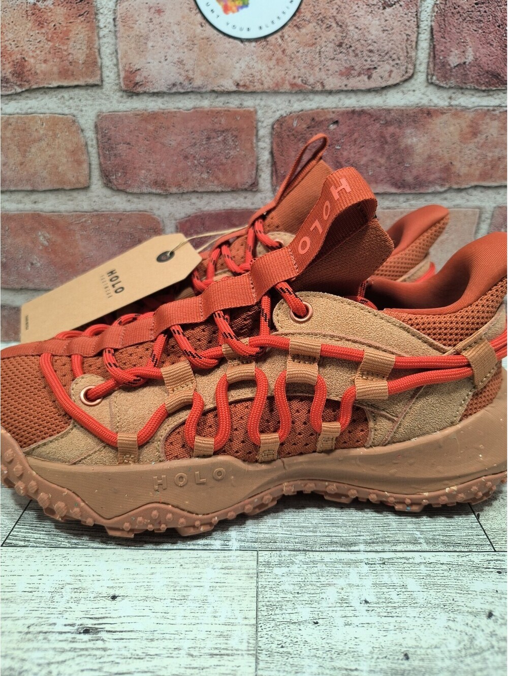 HOLO Footwear Zeus Terracotta Women's Size 7 Trail Lace Up Sneakers NWT